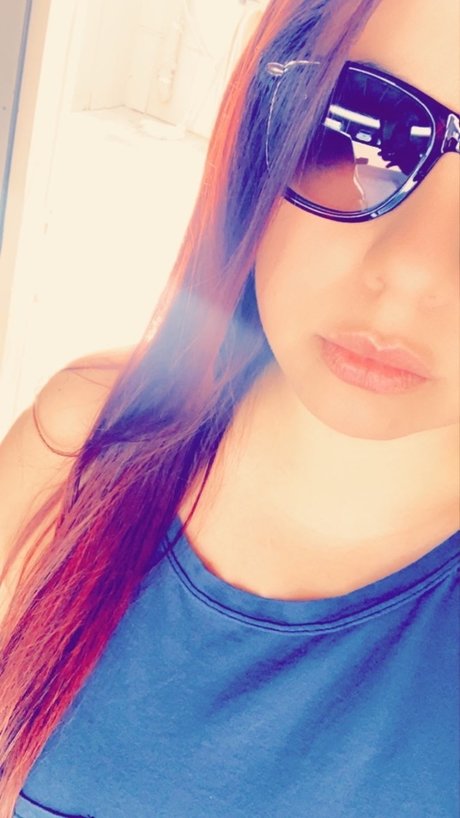 Nacktes geleaktes OnlyFans-Foto von Becki