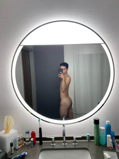 Nacktes geleaktes OnlyFans-Foto von Noah Jacobs