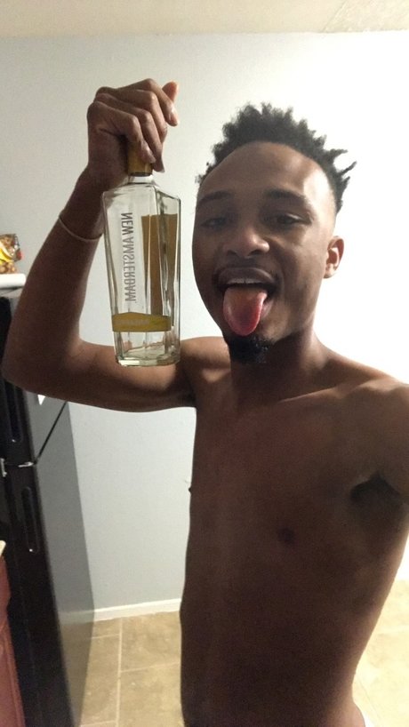 Nacktes geleaktes OnlyFans-Foto von Snjerry