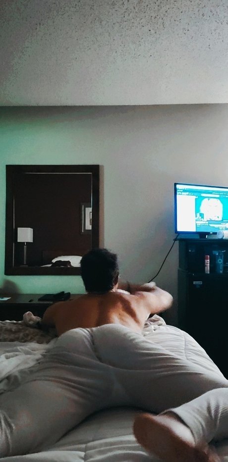 Nacktes geleaktes OnlyFans-Foto von 80am