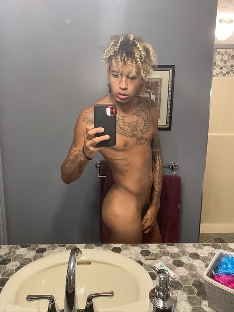 Nacktes geleaktes OnlyFans-Foto von Darian Deshawn