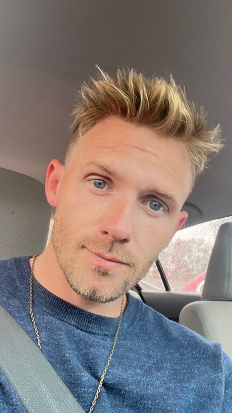 Nacktes geleaktes OnlyFans-Foto von Big Mike