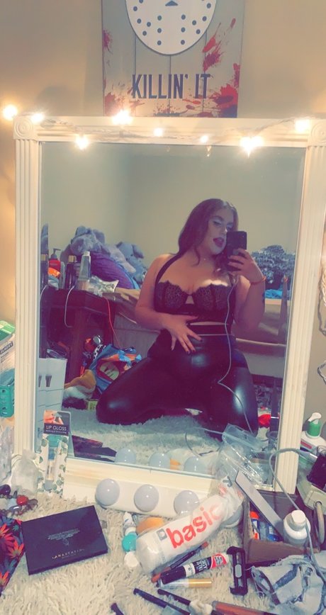 Nacktes geleaktes OnlyFans-Foto von Misery