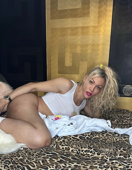 Nacktes geleaktes OnlyFans-Foto von Nina La Divina