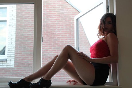 Nacktes geleaktes OnlyFans-Foto von Nina Estia