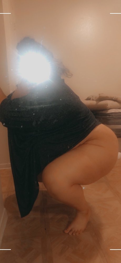 Nacktes geleaktes OnlyFans-Foto von Nikole Marie