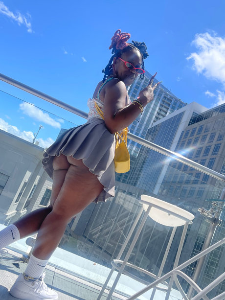 Nacktes geleaktes OnlyFans-Foto von Boujee Betti