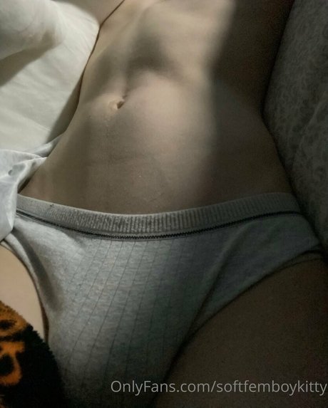 Nacktes geleaktes OnlyFans-Foto von Softfemboykitty