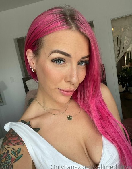 Nacktes geleaktes OnlyFans-Foto von Layrose1