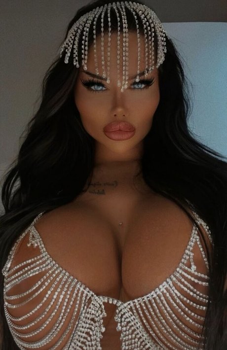 Nacktes geleaktes OnlyFans-Foto von Enise Sude