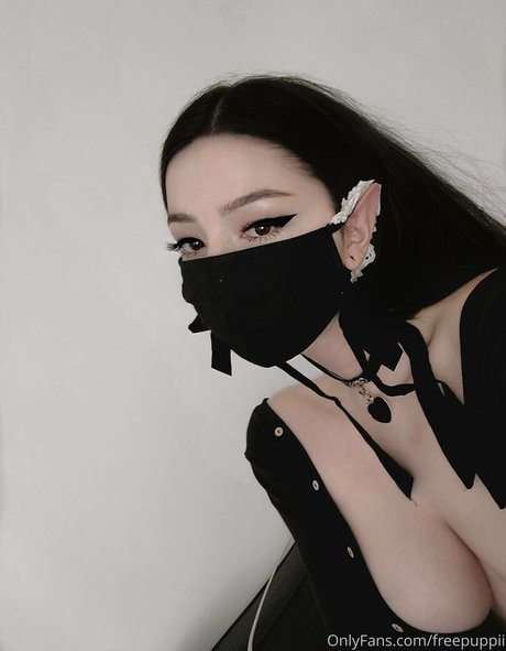 Nacktes geleaktes OnlyFans-Foto von Freepuppii