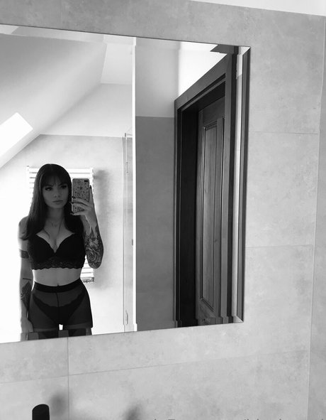 Nacktes geleaktes OnlyFans-Foto von Blackyusti