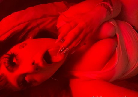 Nacktes geleaktes OnlyFans-Foto von Nek0mama