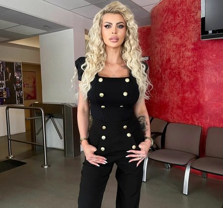 Nacktes geleaktes OnlyFans-Foto von Lela Ceterova