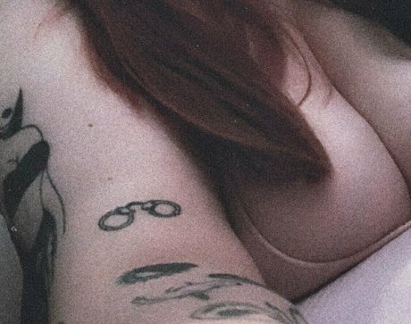 Nacktes geleaktes OnlyFans-Foto von Callmecaitlin17