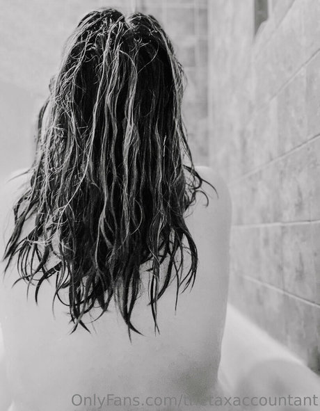 Nacktes geleaktes OnlyFans-Foto von Thetaxaccountant