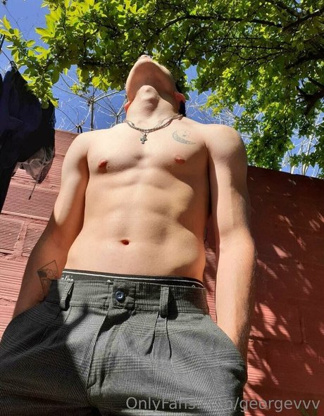 Nacktes geleaktes OnlyFans-Foto von Georgevvv