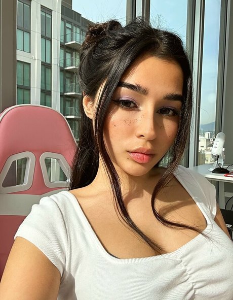 Nacktes geleaktes OnlyFans-Foto von Rachel Raiychu