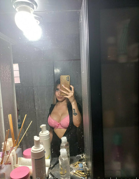 Nacktes geleaktes OnlyFans-Foto von Heavenlyhaesel