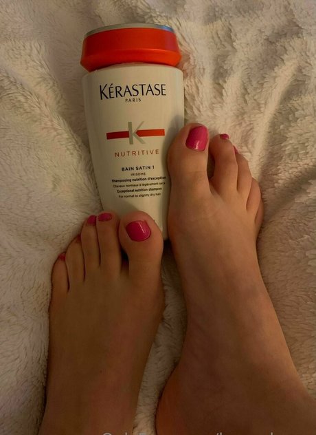 Nacktes geleaktes OnlyFans-Foto von Lauraaloove