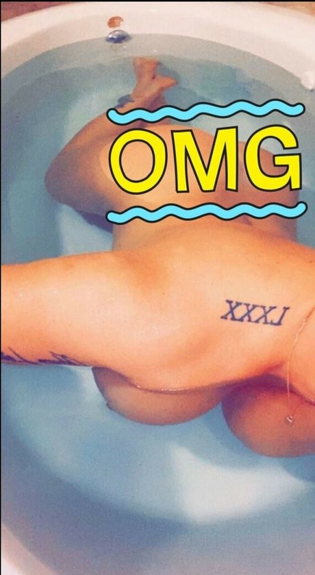 Nacktes geleaktes OnlyFans-Foto von Deniapettessen