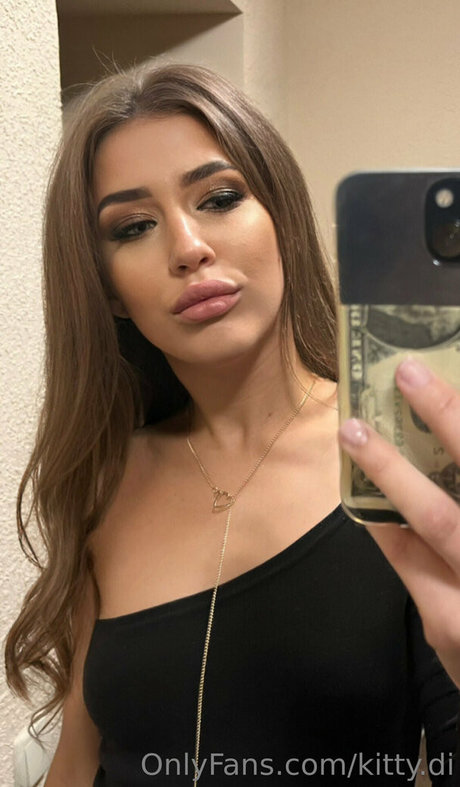 Nacktes geleaktes OnlyFans-Foto von Kittydi
