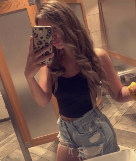 Nacktes geleaktes OnlyFans-Foto von Alysa Abner