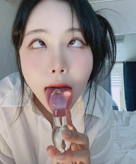 Nacktes geleaktes OnlyFans-Foto von Wngml774