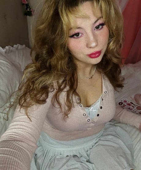 Nacktes geleaktes OnlyFans-Foto von Kendi Ken Asmr