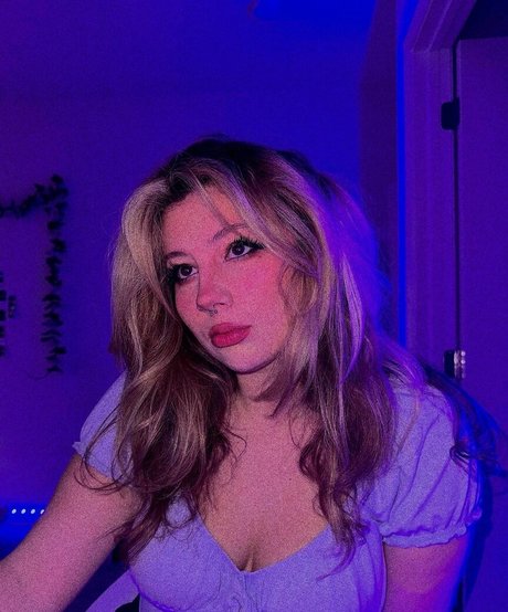 Nacktes geleaktes OnlyFans-Foto von Kendi Ken Asmr