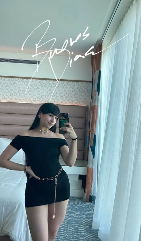 Nacktes geleaktes OnlyFans-Foto von Elyzabethsuarez