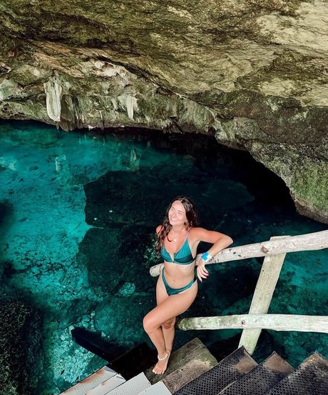 Nacktes geleaktes OnlyFans-Foto von Camila Bonatelli