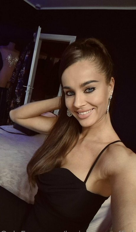 Nacktes geleaktes OnlyFans-Foto von Leniyoungofficial