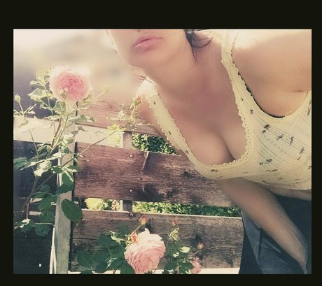 Nacktes geleaktes OnlyFans-Foto von Bellajuliafree