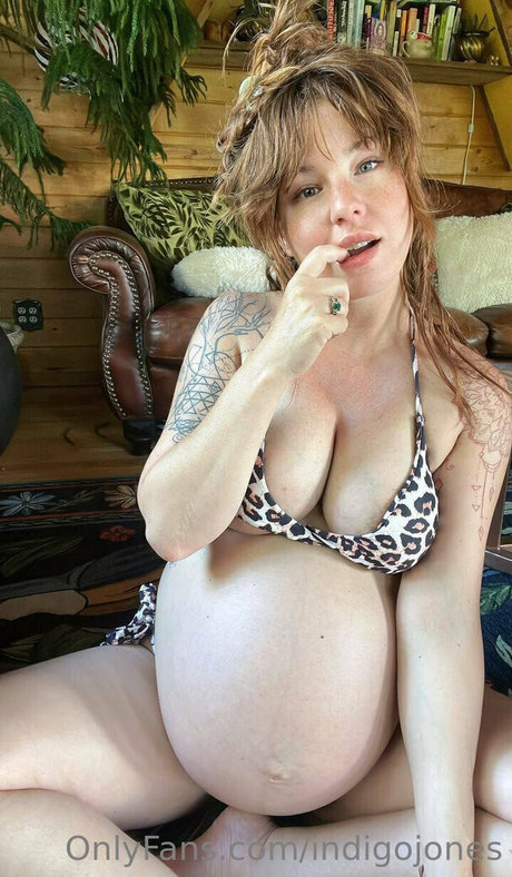 Nacktes geleaktes OnlyFans-Foto von Indigojones