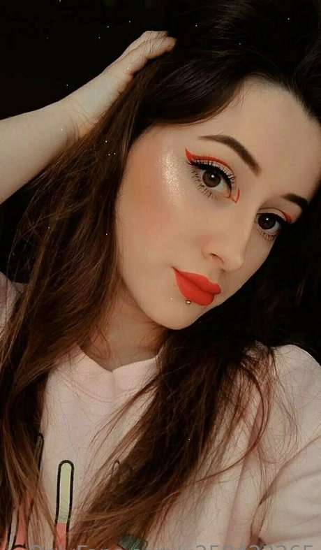 Nacktes geleaktes OnlyFans-Foto von Ameliaameli