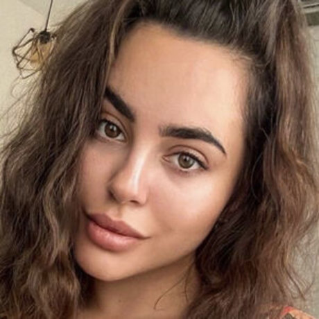 Nacktes geleaktes OnlyFans-Foto von Karyna Kardelian