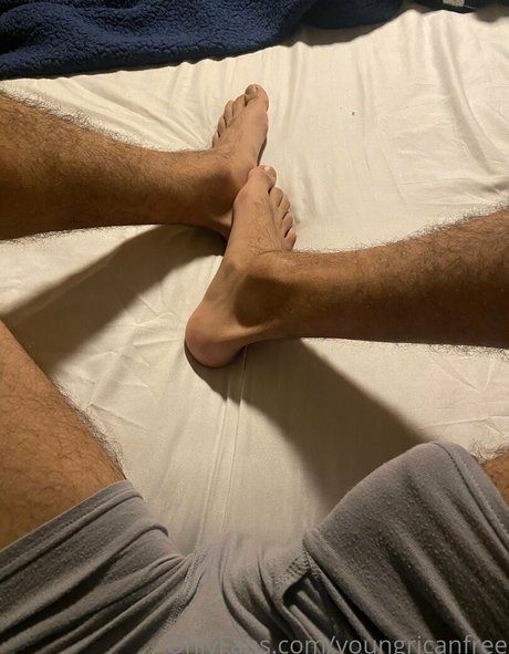 Nacktes geleaktes OnlyFans-Foto von Youngricanfree