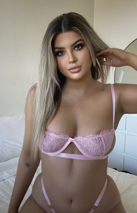 Nacktes geleaktes OnlyFans-Foto von Cass Sersemis