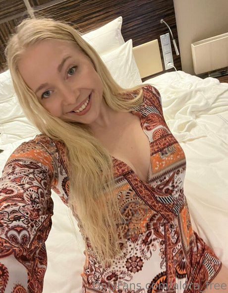 Nacktes geleaktes OnlyFans-Foto von Alorafree