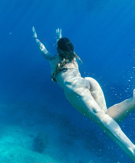 Nacktes geleaktes OnlyFans-Foto von Goddesscarmenxo