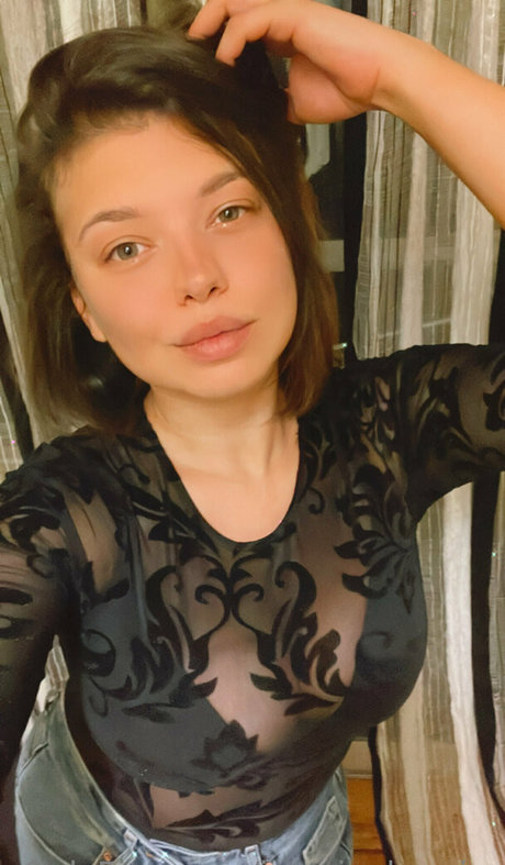 Nacktes geleaktes OnlyFans-Foto von Nimsaigb