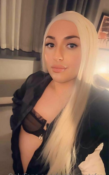 Nacktes geleaktes OnlyFans-Foto von Katherinetsfree