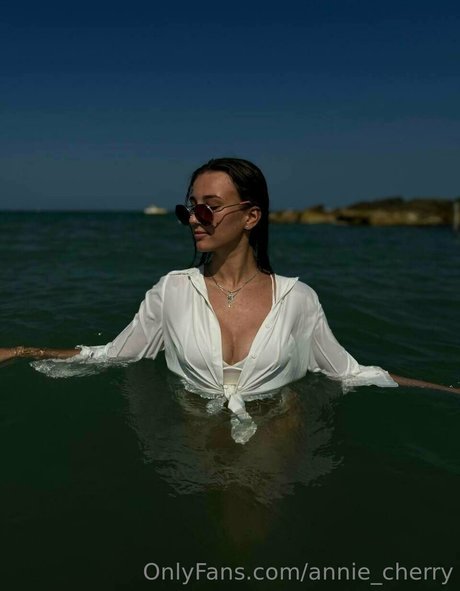 Annie_cherry