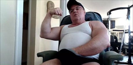Flexbigmuscle