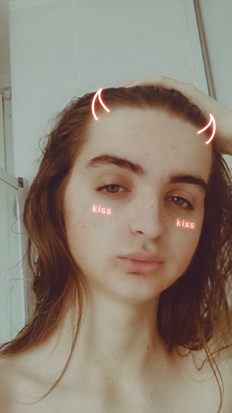 Nacktes geleaktes OnlyFans-Foto von Nova