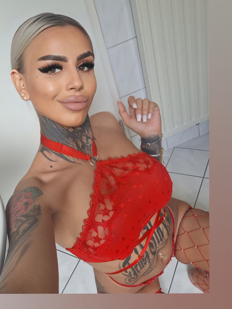 Nacktes geleaktes OnlyFans-Foto von Alina Catalina Ird