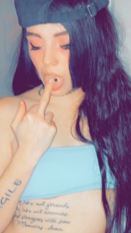 Nacktes geleaktes OnlyFans-Foto von Desi