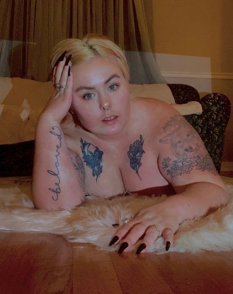Nacktes geleaktes OnlyFans-Foto von Aria Rey