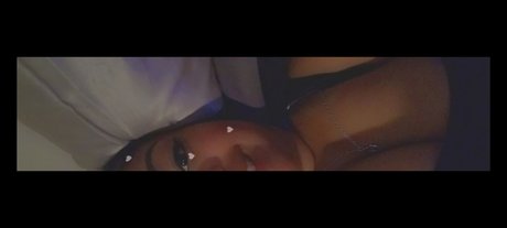 Nacktes geleaktes OnlyFans-Foto von Malia 